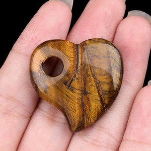 30mm pietra preziosa naturale guarigione cristallo eccentrico grande foro 6mm amore a forma di cuore ciondolo in pietra ametista quarzo rosa - Product Image 5