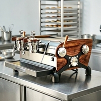 Machine à café commerciale au design rétro pour cappuccino, latte et expresso