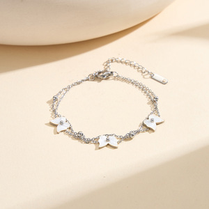 Elegante tobillera de cadena con colgante de mariposa y concha, chapada en oro PVD de 18K, de acero inoxidable, para mujer, ideal para el verano y la playa. - Product Image 5