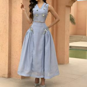 Vestido de Noche Azul con Bordado de Piedras de Lujo, Estilo Elegante, Cuello en V, Sin Mangas, para Mujer - Product Image 1