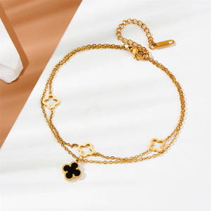 Bracelet de cheville en acier titane plaqué or 18 carats, étanche, anti-ternissement, avec trèfle porte-bonheur superposé et double chaîne pour femme - Product Image 4