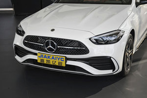 <span class=keywords><strong>Mercedes</strong></span>-<span class=keywords><strong>Benz</strong></span> C 260 2021 2.0T Turbo 4MATIC de <span class=keywords><strong>Segunda</strong></span> <span class=keywords><strong>Mano</strong></span> |   Volante a la Izquierda, Cuero Oscuro, R19 |   Sedán Anticorrosivo Recientemente Revisado - Product Image 2