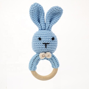 <span class=keywords><strong>Hochet</strong></span> en forme de lapin pour bébé, jouets de qualité alimentaire, <span class=keywords><strong>hochet</strong></span> en bois de coton fait à la main - Product Image 2