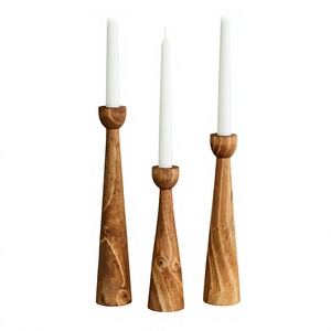 Portavelas Redondo de Madera Hecho a Mano con Grabado Personalizado para Decoración del Hogar, Cumpleaños y Día de San Valentín - Product Image 1