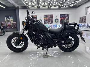 Motocicleta Honda CM300 para Turismo, Monocilíndrica, Refrigerada por Agua, de Cuatro Tiempos, Disponible para Exportación - Product Image 3