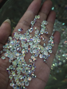 ZK, оптовая продажа, премиальные хрустальные белые обнаженные бриллиантовые SS6-SS20, плоская спина, термофиксируя, стеклянные стразы, свадебные платья для рукоделия - Product Image 5