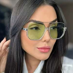 Gafas de Sol Cuadradas de Moda 2025 con Logotipo Personalizado para Hombre y Mujer, Diseño de Marca Popular, Protección UV400, Gafas de Sol Extra Grandes para Mujer - Product Image 2