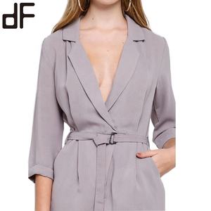Ceinture de taille grise personnalisée combinaisons formelles pour dames tenue de bureau Wrap Blazer combishorts pour l'été style «affiche fille» - Product Image 4