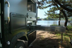 <span class=keywords><strong>Caravane</strong></span> tout-terrain haut de gamme Rongcheng Longhe 07B entièrement équipée avec auvent électrique et tente de toit - Product Image 4