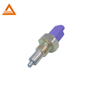Interrupteur de feu de recul 225753 225742 2257.53 2257.42 206 pour Peugeot 207 307 308 408 508 3008 Citroen C3 <span class=keywords><strong>C4</strong></span> C5 Picasso - Product Image 4