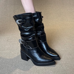 Botines vaqueros de cuero negro para mujer con correas de hebilla, caña holgada, punta puntiaguda y tacón grueso, calzado casual - Product Image 1