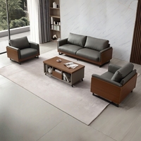 Ensemble de canapés de bureau modernes en cuir à trois places, sectionnels, pour réception, avec table basse et base en acier inoxydable