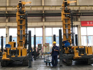 Chinese Merk Gas Exploitatie Boren Machines <span class=keywords><strong>700</strong></span> <span class=keywords><strong>M</strong></span> Diepte Hydraulische Compact XSL7/350 Waterputten Rig - Product Image 4