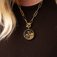 Pendentif de boîte de personnalité rétro de Station indépendante avec conception creuse transparente en cuivre accessoires de géométrie fermée ouvrable bricolage