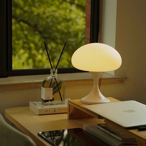 <span class=keywords><strong>Lampe</strong></span> de table méduse, lumière d'ambiance pour chambre à coucher, chevet, salon, décoration rétro, style crème haut de gamme, protection des yeux, rechargeable - Product Image 2