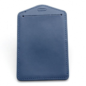 Titular de la tarjeta de visita de PU suave de alta calidad Titular de la tarjeta de identificación de moda 3 en marca personalizada de proveedor Premium - Product Image 4