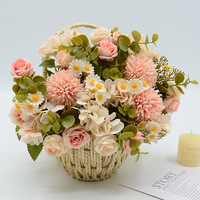 Kunstzijde Bloemenboeket Bruidsdecoratie Kathedraalstijl Bruidsboeket Handgebonden Roos Madeliefje Chrysanthemum Oranje
