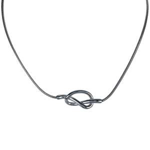 Collar con Colgante de Nudo de Acero Inoxidable, Chapado en Oro PVD, Joyería de Moda para Mujer - Product Image 1