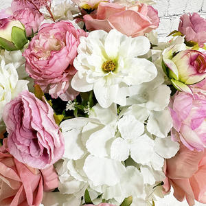 Arreglo floral romántico de seda rosa y blanca con rosas moradas y claveles, centros de mesa hechos a mano para decoración de bodas - Product Image 6