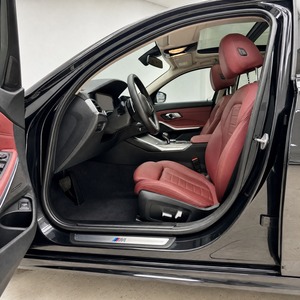 <span class=keywords><strong>BMW</strong></span> Série 3 325Li M Sport Night Package <span class=keywords><strong>2021</strong></span> d'occasion, conduite à gauche, automatique, traction avant, essence 2.0L, sans accident, export, vente en gros - Product Image 3