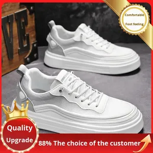 Chaussures Homme 2025 Nouvelle Collection Été Respirantes en Maille à Lacets Couleur Unie Sport Décontracté Semelle Épaisse Tendance Jeunesse Polyvalentes - Product Image 6