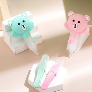 Grosir lucu desain beruang silikon bayi Manual vakum hidung Aspirator aman baru lahir pembersih alat Hidung - Product Image 3