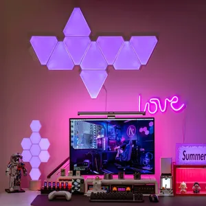 Modern oturma odası duvara monte dekoratif Rgb üçgen ışıkları panelleri akıllı Led ışık