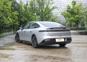 Velocidad Máxima y Comodidad Familiar: SUV Eléctrico Híbrido 2024 - Product Image 5