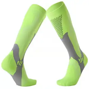 高级200N尼龙压缩袜，提高性能和恢复能力