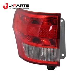 ไฟเลี้ยวข้างตัวถัง ขวา สำหรับ Toyota HIACE KCH10 Granvia ปี 2000-2002 อะไหล่แท้หมายเลข 81733-26020 8173326020 - Product Image 2