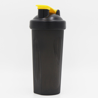 Bouteille d'eau mélangeuse de protéines promotionnelle en PP écologique de 700 ml, personnalisable avec logo couleur, haute qualité, compatible lave-vaisselle