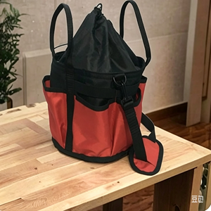 New Large Capacity Portable <b>Cat</b> Bag Breathable and Convenient Car Pet Bag Fashion Solid Color Single-shoulder Dog <b>Backpack</b> - Product Image 3