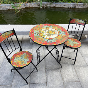 Table et chaises de jardin Rose Town Garden Courtyard Leisure, en mosaïque artisanale, pliables, pour extérieur. - Product Image 2