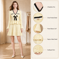 Ensemble deux pièces élégant en tricot contrasté pour femme, col en V, manches évasées, jupe courte à volants avec décor camélia