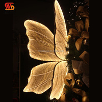 Vente en gros de lumières LED géantes en forme de papillon pour la décoration de routes, couleur blanc chaud, décoration de scène pour mariage