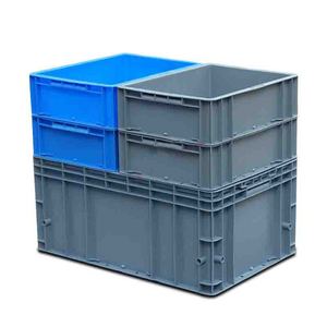 Caisse de manutention grise norme européenne 600x400x340 empilable en plastique pour usage industriel en entrepôt - Product Image 1