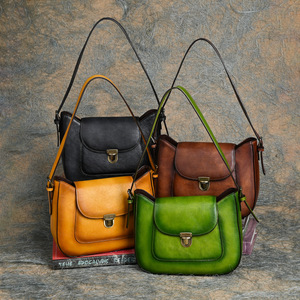 Sac à bandoulière Ando en cuir de vache véritable pour femme, sac à main vintage à rabat et fermeture éclair, sangle réglable - Product Image 4