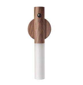 创意智能人体感应灯家用简易木纹台灯卧室运动检测器充电夜灯 - Product Image 1