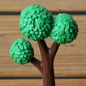 Mini figurines d'arbre en résine faites à la main, motif dessin animé mignon, pour la décoration de la maison, de la voiture et des micro-paysages - Product Image 5