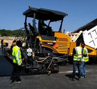 Pavoir routier polyvalent RP953 pour autoroute, largeur 2,5-9,5 m, diagnostic à distance, idéal pour le contrôle qualité