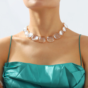 Collar de Resina Transparente Color Caramelo ZA 2023, Joyería para Mujer, Collar Acrílico Grande Estilo Indio - Product Image 3