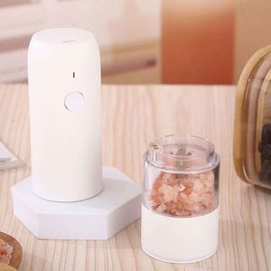New Rechargeable Mill Pepper and Spice <b>Salt</b> Grinder With LED Light Adjustable <b>Coarseness</b> Kitchen Grinder - Product Image 3