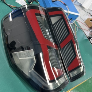 Nuevas Luces Traseras de 12V para Ranger XL Tipo 2019-2023, Ensamblaje de Luz de Freno Trasera con Sensor de Punto Ciego - Product Image 5