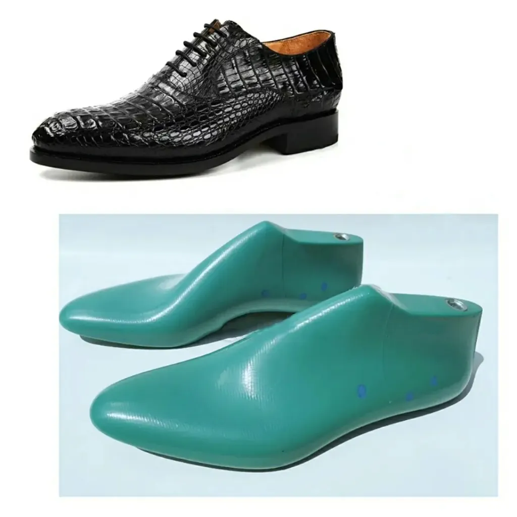 Man Italian style dress shoes plastic shoe lasts