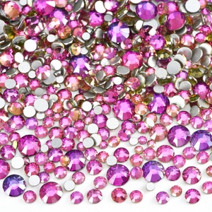 OLeeya Crystal Vente en gros de strass en verre de tailles variées 2028 Strass à dos plat non thermocollants pour la décoration des ongles - Product Image 3