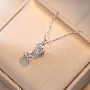 AA016259 Venta caliente moda versátil mujer collar con Micro incrustaciones de circón reloj de arena collar - Product Image 2
