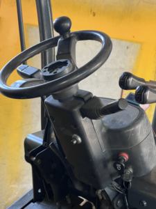 Goedkope aanbieding YCMG 4WD Impetus zware diesel vorkheftruck 2,5 ton 3 ton 3,5 ton - Product Image 3