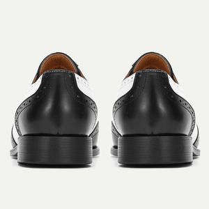 Nouvelles Chaussures Brogues Homme Printemps 2025 – Bout Pointu, À Lacets, Noir Pur & Blanc, Chaussures en Cuir Décontractées Habillées - Product Image 2