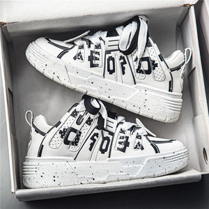 รองเท้าผู้หญิง - สินค้าดีไซน์ใหม่ปี 2025 - รองเท้าผ้าใบแฟชั่นแนวสตรีทสุดเทรนด์ - รองเท้าลายกราฟฟิตี้ - Product Image 2