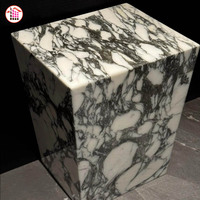 Table d'appoint en marbre naturel Finition Calacatta haut de gamme Base à profil bas